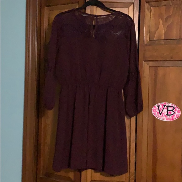 Dress - Picture 3 of 3